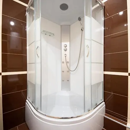 Stylish Panoramic Dnipro Sail Riverside Apartment *